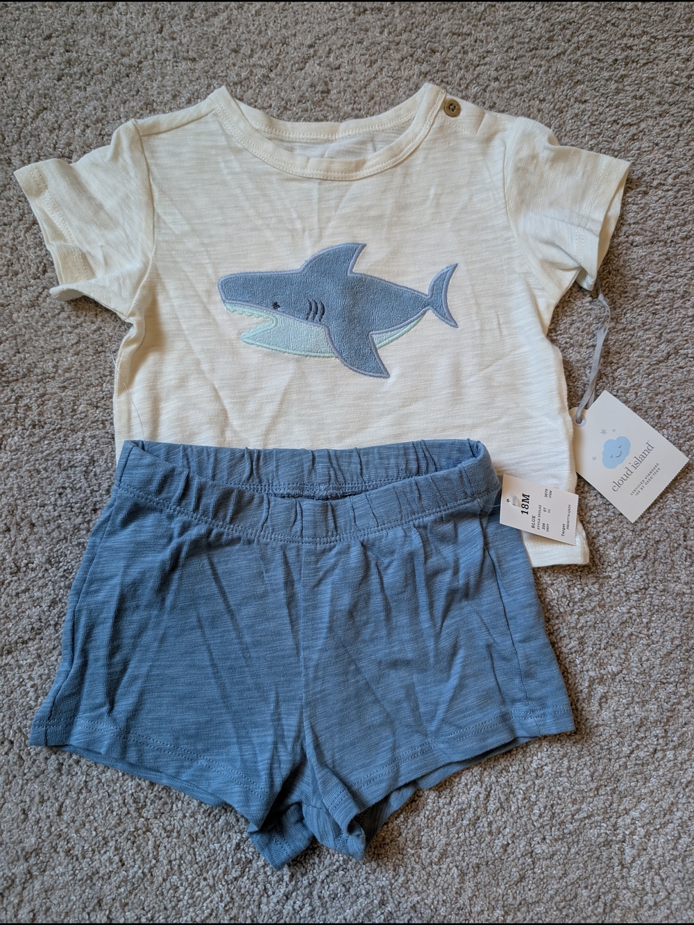 🌟NWT- Cloud Island Set- 12 Months - Shark